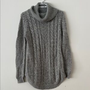 Reitmans Heather Gray Cable Cowl Sweater